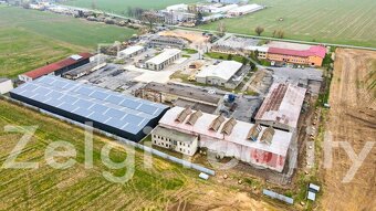 Pronájem multifunkční plochy - 2700m2 - v průmyslovém areálu - 10