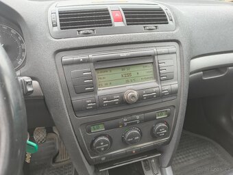 Škoda Octavia 2 1.6i 75kw benzín r.v 2005 - 10