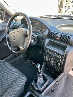 Opel Astra F 1,6i. r.v. 1994, 83 tis. Km 1.maj. - 10