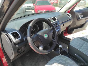 ŠKODA ROOMSTER - PĚKNÝ, KLIMATIZACE - 10