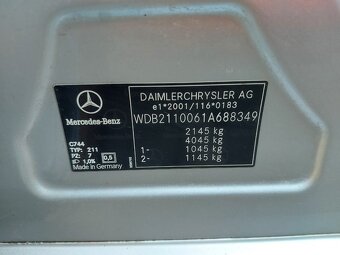 Mercedes Benz 220 - 10