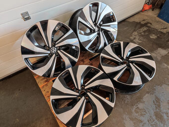 ALU disky 5x112 R20 VW ID6 originál - 10