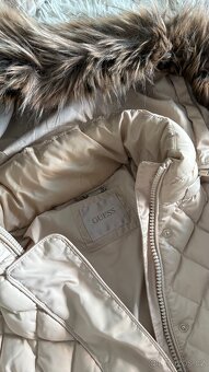 Guess zimní bunda - 10