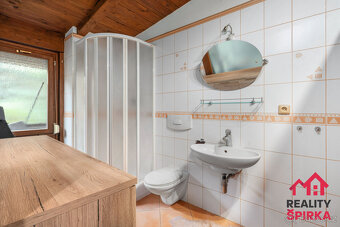 Prodej rodinného domu, CP 787 m2, obec Moravany, okres Pardu - 10