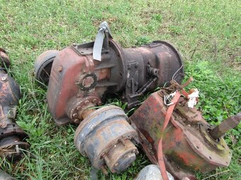 VZV KAVOZ 2vál D díly motoru Zetor KO těsněni hlava - 10