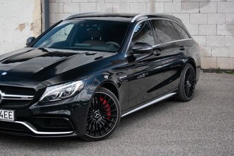 Mercedes-Benz C trieda Kombi Mercedes-AMG 63 S A/T - 10