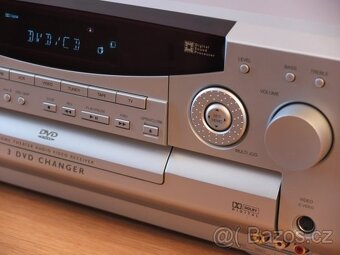 SONY STR-7055 FM/AM stereo přijímač (1972-76) - 10