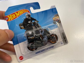 Nové modely HotWheels Nissan Subaru (Cena za vše) - 10