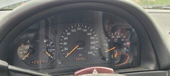 2004 Mercedes-Benz W163 ML350 - 10