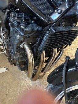 Prodám Suzuki Bandit 650 S na ND nebo jako celek - 10