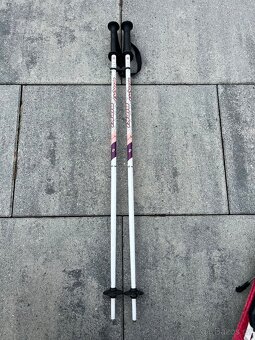 Dětské lyže Salomon + hůlky + lyžařské boty - 10