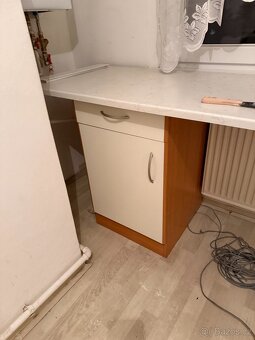 Kuchyňská linka – komplet sestava (bez spotřebičů) - 10