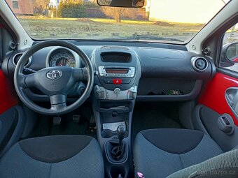 Aygo 1.0 Najeto: 58000km - 10
