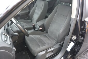 PRODÁM Volkswagen Golf 1.4TSi STYLE PANORAMA - 10