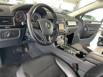 Volkswagen Touareg 3,0TDI V6 4Motion Kůže - 10