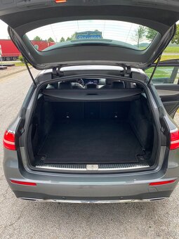 Prodám Mercedes 2018 E220d 4Matic W213 143kW Pohon 4x4 - 10