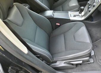 Volvo XC60 120kW, automat 6q 4x2 - 10