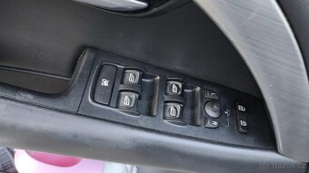 Prodám Volvo S80 2.4 D5 automat 320tis km - 10