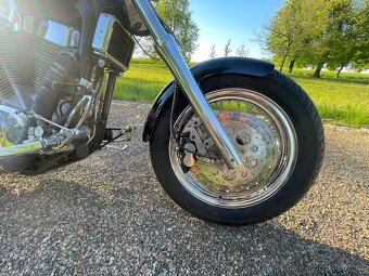 Suzuki intruder 1400 - 10