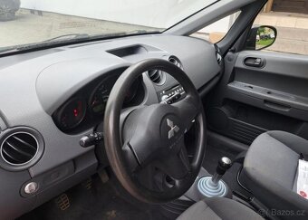 Mitsubishi Colt 1,1 MPI benzín manuál 55 kw - 10