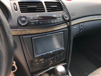 Mercedes Benz E63 AMG 6.3 - 10