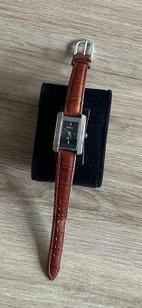 Dámské hodinky Timex Carriage - 10
