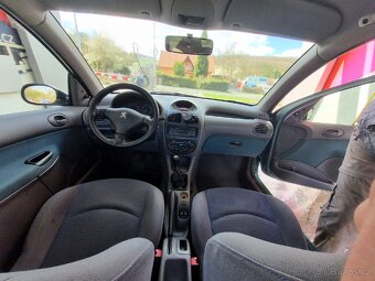 Peugeot 206 - 10