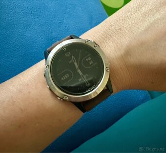 GARMIN fenix 5 Silver + 6 řemínků - 10