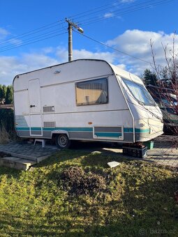 Obytný přívěs karavan - 10