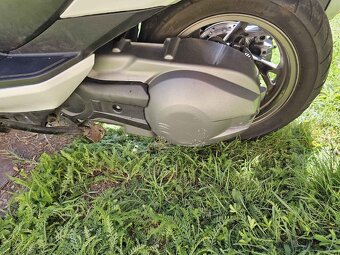 SUZUKI BURGMAN 400 - 10