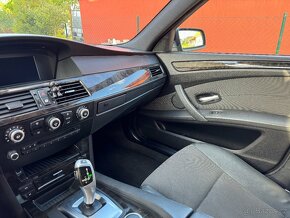 BMW řada 5  520d -automat - 10