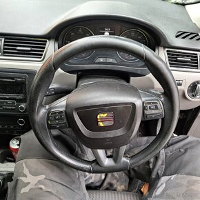 Seat toledo / skoda rapid 2013 celé auto - 10