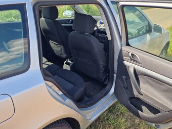 Škoda Octavia II kombi, rok 2008, vadný motor 1,9 TDI 77 kW - 10