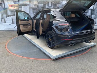 Porsche Cayenne 3.0i, 250KW, VZDUCH, ZÁRUKA - 10