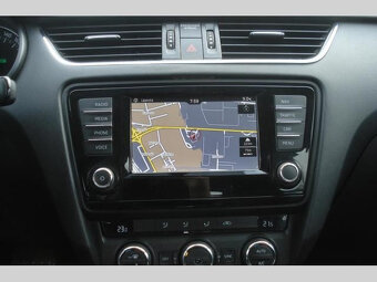 Škoda Octavia 2.0 TDi DSG NAVI STYLE - 10