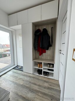Prodej RD 300m2 - 3 bytové jednotky + garáž, zahrada - 10