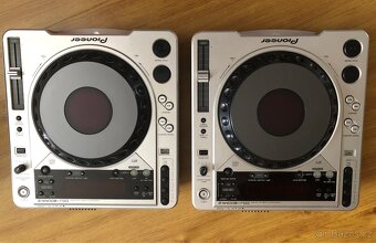 Prodám Cdj 800 MK2 + Case za 5000 Kč - 10