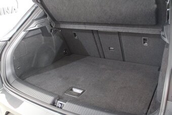 VW T-Roc SPORT 1.5TSI 110kW DSG,ACC,LED,Virtuál,2021,Záruka - 10