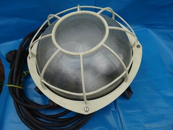 Bakelitové RETRO lampičky . - 10