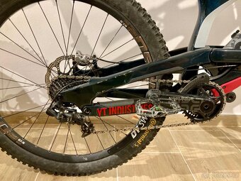 YT Industries TUES CF Pro Race XL - 10