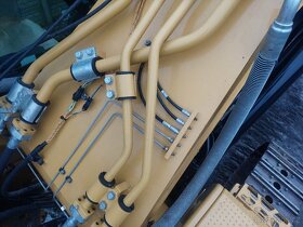 Cat 336 G-F vyměnit za bagr, nasadit Lamborghini fer - 10