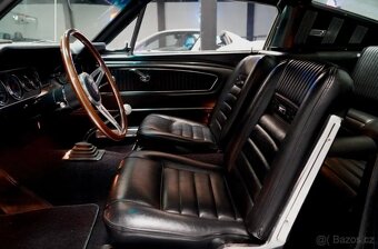 1966 Mustang Fastback Hertz Shelby 350 Clone - 10
