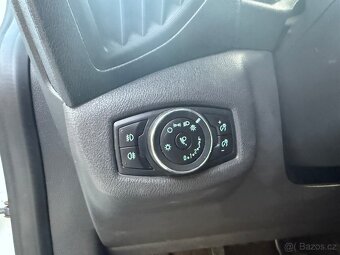 Predám Ford Tourneo Connect 1,5 d 88Kw 6 rých.rv 2018 . - 10