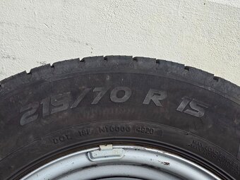 Celoroční Vredestein 215/70/15C + disky - 10