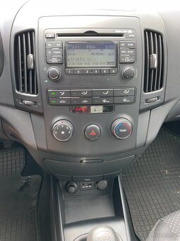 Hyundai I30, 1.4i 2011 - 10