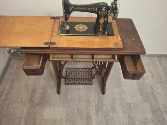 Šicí stroj Singer - 10