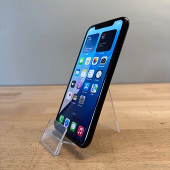 iPhone XR 64GB, černý (12 měsíců záruka) - 10