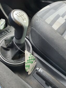 Škoda fabia 2 1.4 benzin 63kW -REZERVACE - 10