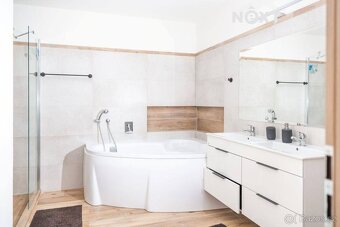 Prodej Rodinný dům, 180㎡ - 10