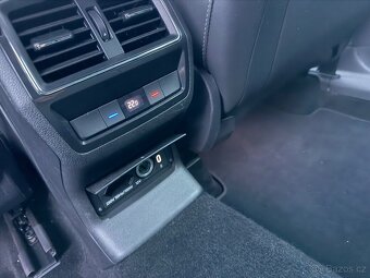 ŠKODA KODIAQ 4x4 STYLE + 2.0TDI 147 KW WEBASTO TAŽNÉ 117TKM - 10